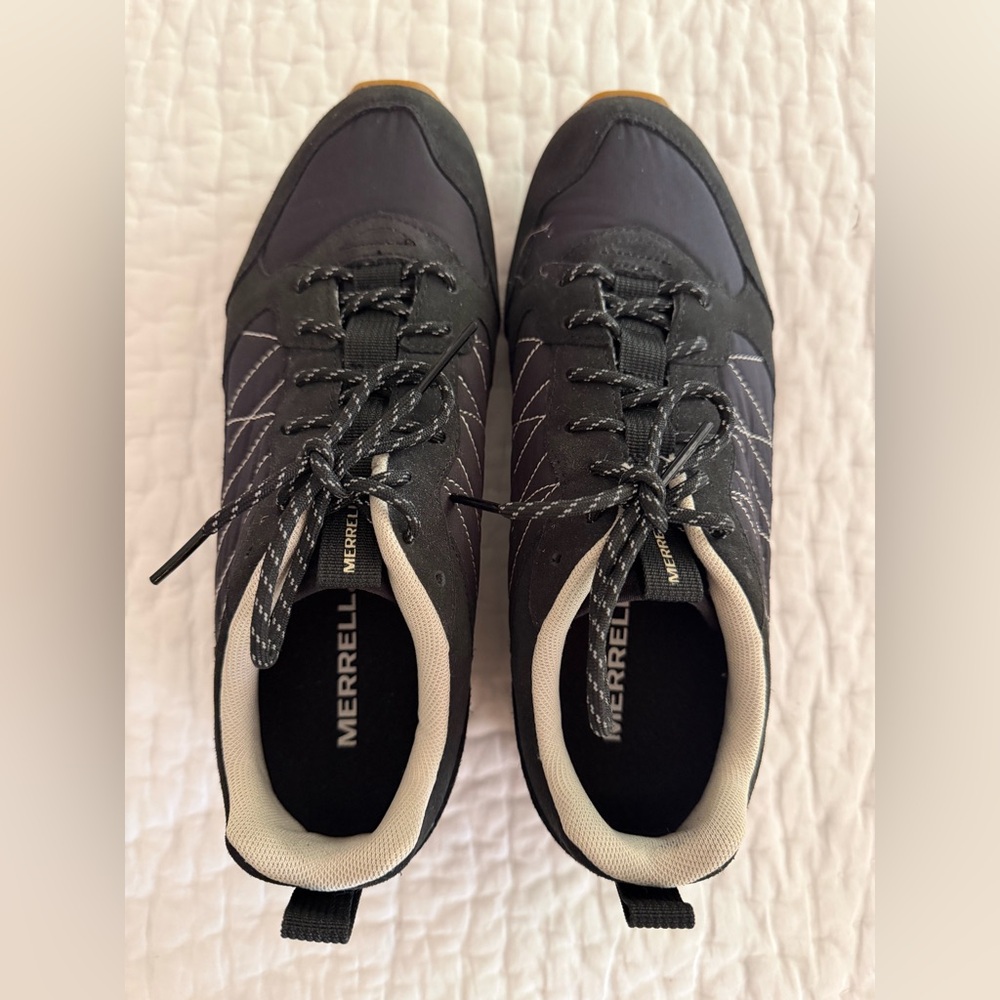 Merrell Alpine Women’s Black and Cream Low-Top Athletic Hiking Sneakers